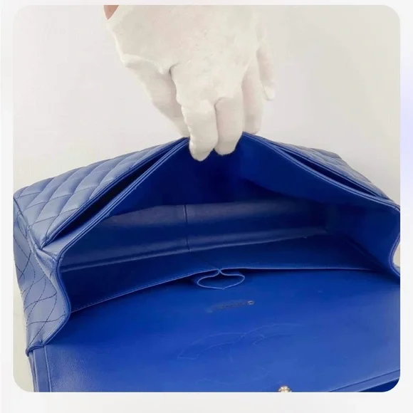 CHANEL Jumbo Classic Double Flap Bag in Cobalt Blue Lambskin - Picture 8 of 13